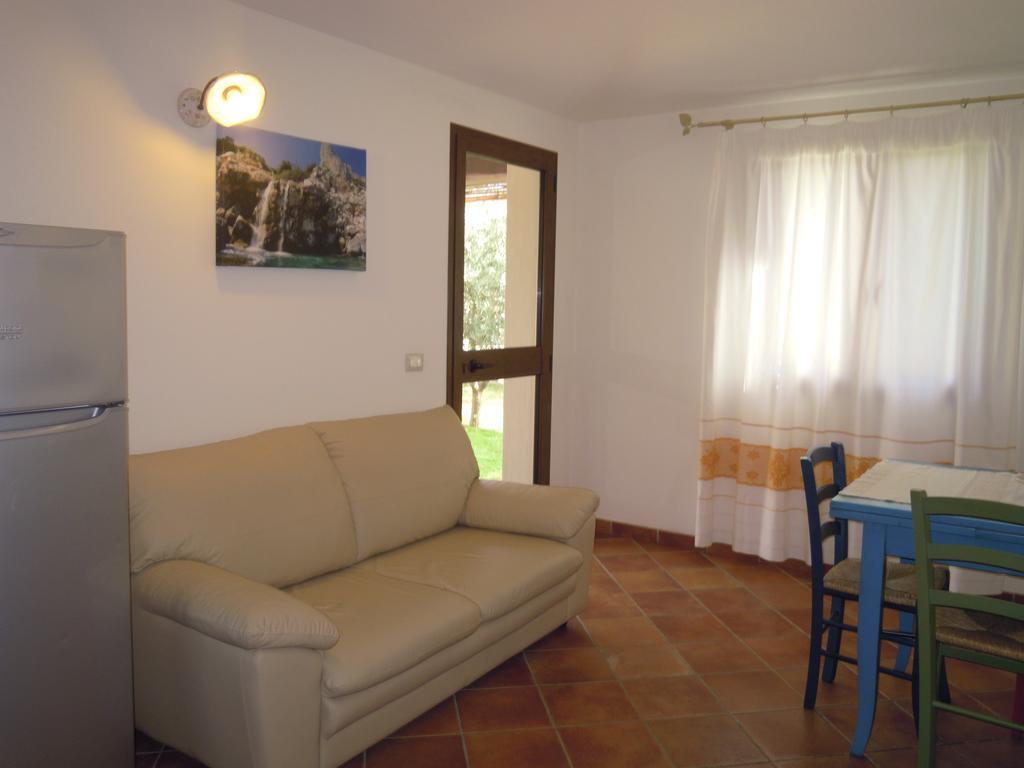 Oleandro Apartment Lotzorai Ruang foto