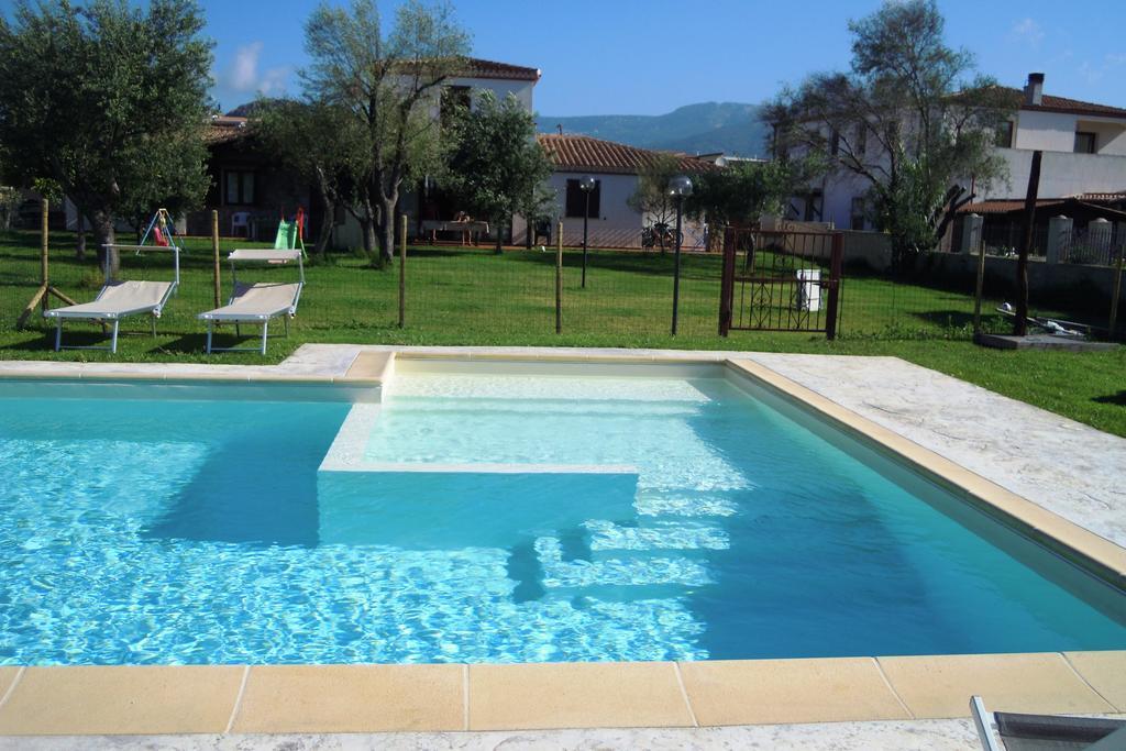 Oleandro Apartment Lotzorai Bagian luar foto