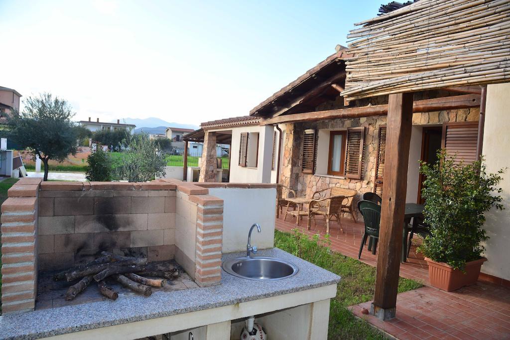 Oleandro Apartment Lotzorai Ruang foto