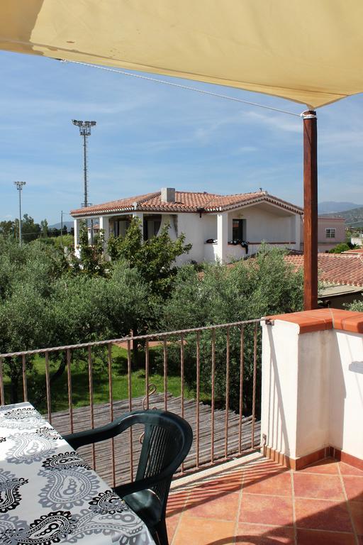 Oleandro Apartment Lotzorai Bagian luar foto