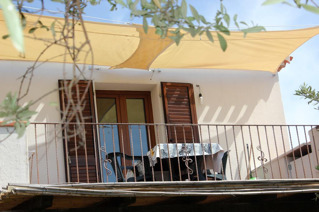 Oleandro Apartment Lotzorai Bagian luar foto