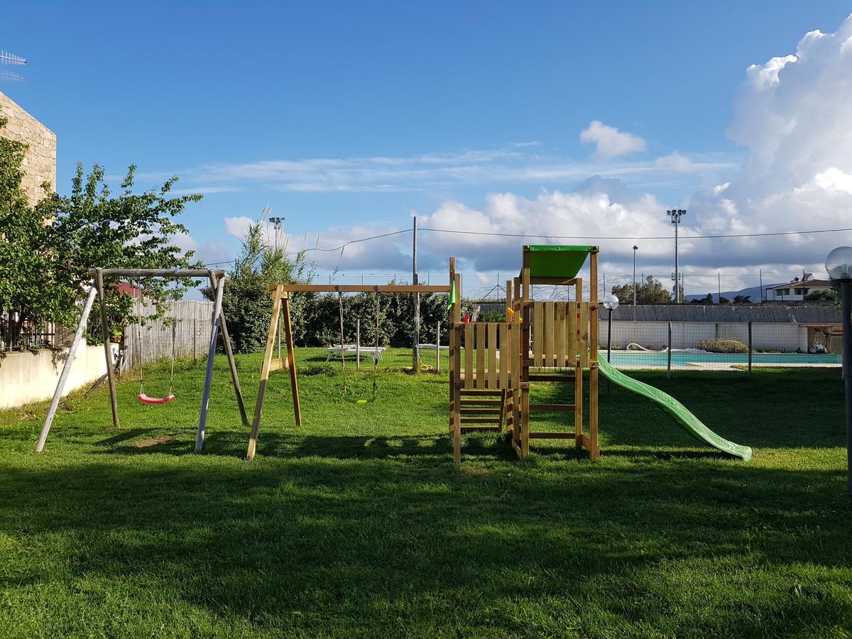 Oleandro Apartment Lotzorai Bagian luar foto