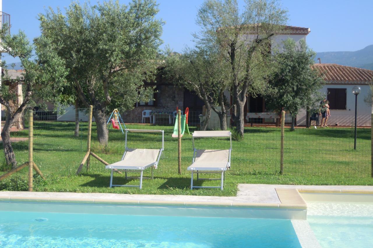 Oleandro Apartment Lotzorai Bagian luar foto